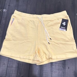 NWT Fourlaps Rush short. Size Small